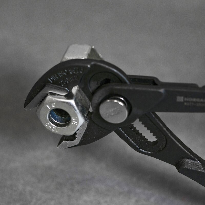 Клещи переставные NORGAU Industrial с механизмом быстрой фиксации 250 мм, N277-250TL