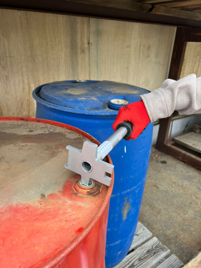 Key for barrel lids, copper-plated 360 mm