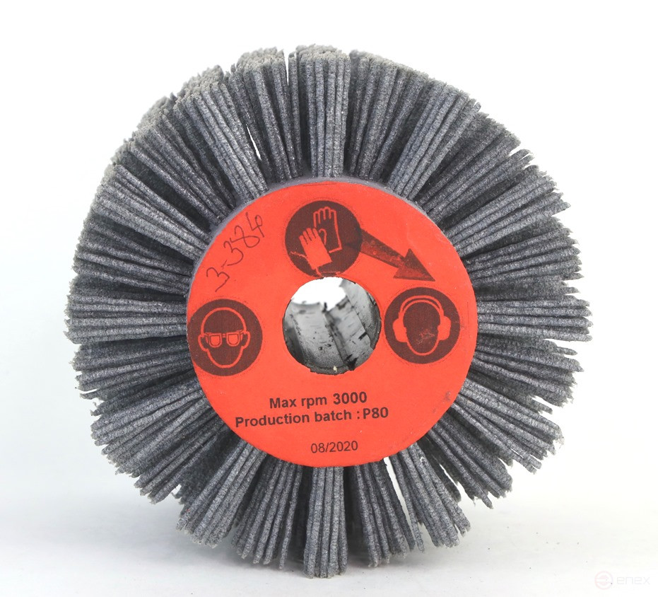 Щетка Д110*100*19+4 паза, ворс полимер-абразив P80 по дереву для щеточных шлиф машин с валом Д19+4 (3-384)