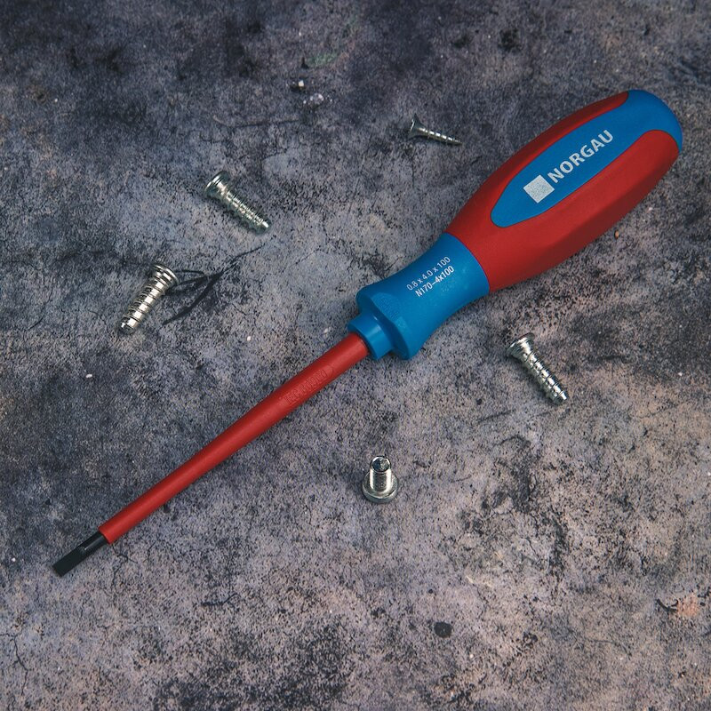 Отвертка диэлектрическая шлицевая NORGAU Industrial 4.0x100, N170