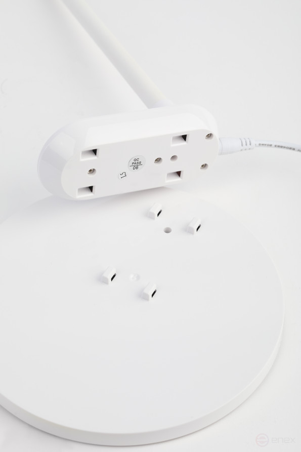 Настольный светильник ЭРА NLED-498-10W-W светодиодный со съемным основанием белый