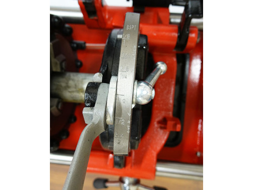 Thread-cutting machine VOLL V-Matic A2