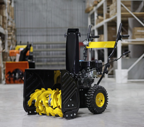 Petrol snowplow E-ST065C