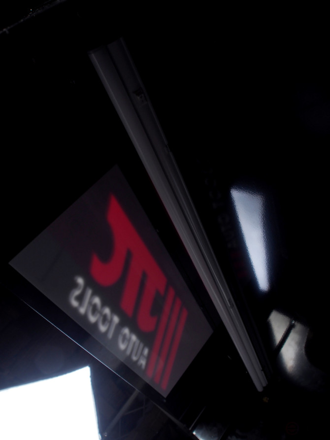 Стенд для инструмента 100х205х50см с подсветкой и двумя полками JTC