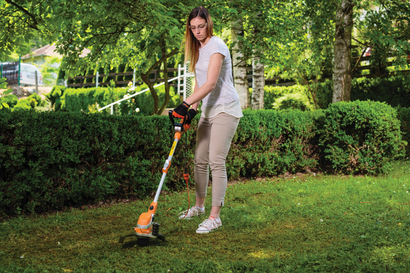 Электрический триммер Villager ET 555