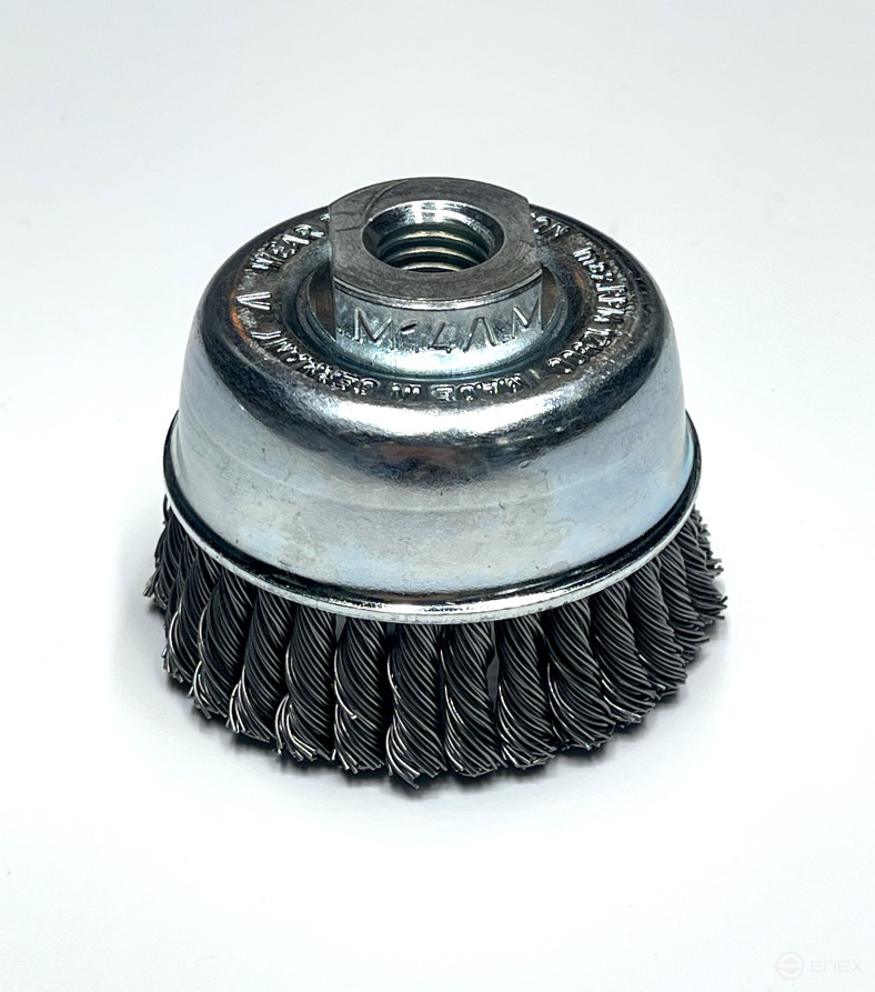 Щетка чашечная жгутовая, Д65 мм, ширина 6 мм, 30 жгутов, стальная прямая проволока STH 0,50 мм, посадка М10, высота ворса 20 мм