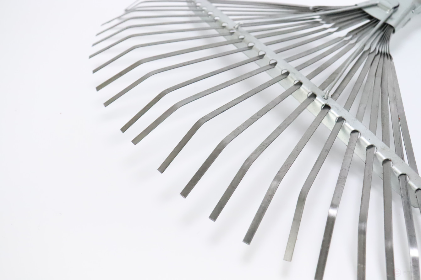 ACG Грабли 22 зубьев веерные пластинчатые усиленные ГСВ2 оцинк.сталь б/черенка 462814