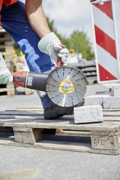 Алмазный отрезной круг DT 900 B Special, 115 x 22,23