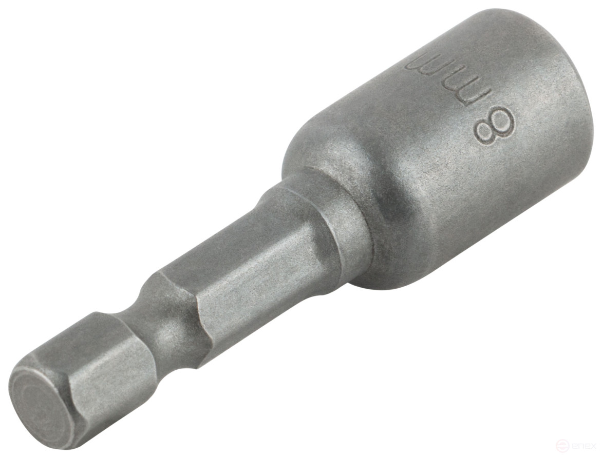 Adapter with an 8x45mm socket head