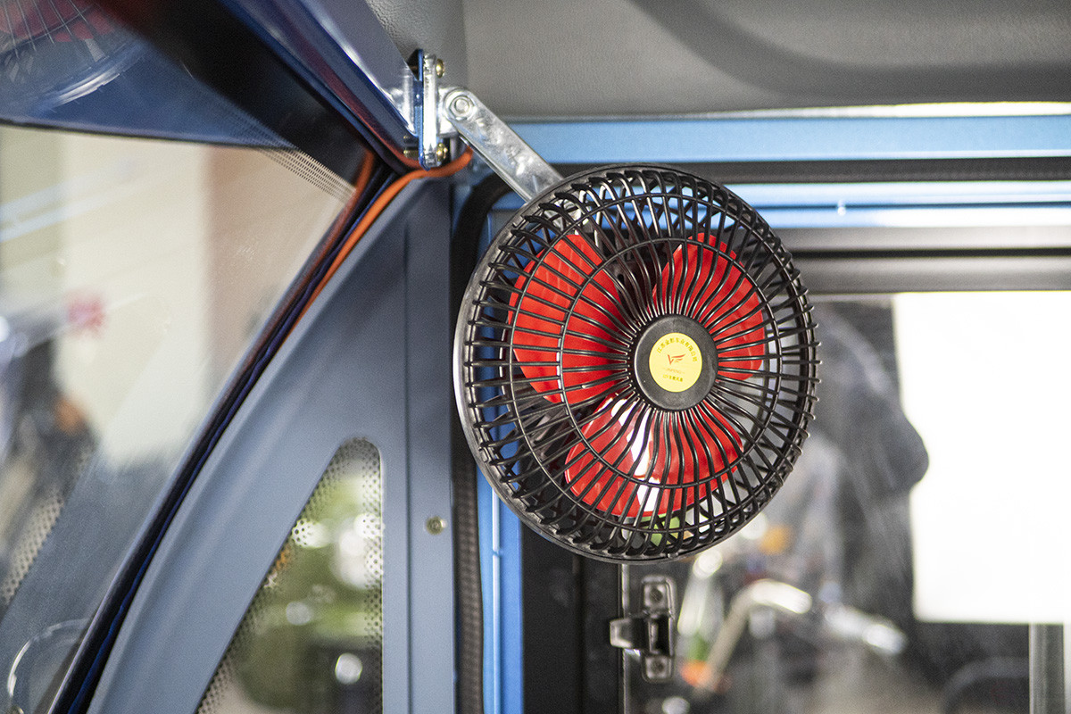 Cargo electric tricycle Rutrike CARGO Cabin Dual, red