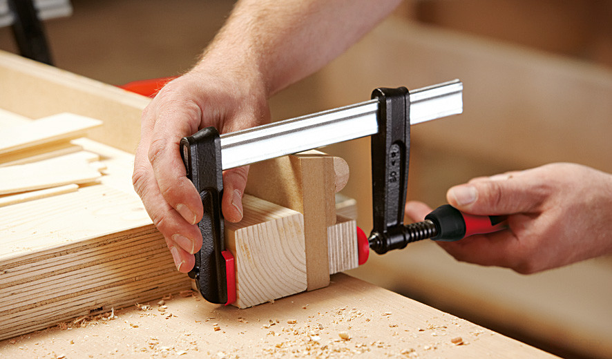 TPN50S12BE-2K Ductile iron clamp 500/120, force: 5.5 kN, with 2-component handle, hollow rail