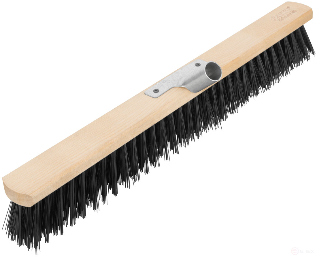 Щетка уличная деревянная, жесткая щетина, металлическая тулейка под углом, 5-ти рядная, 600 мм