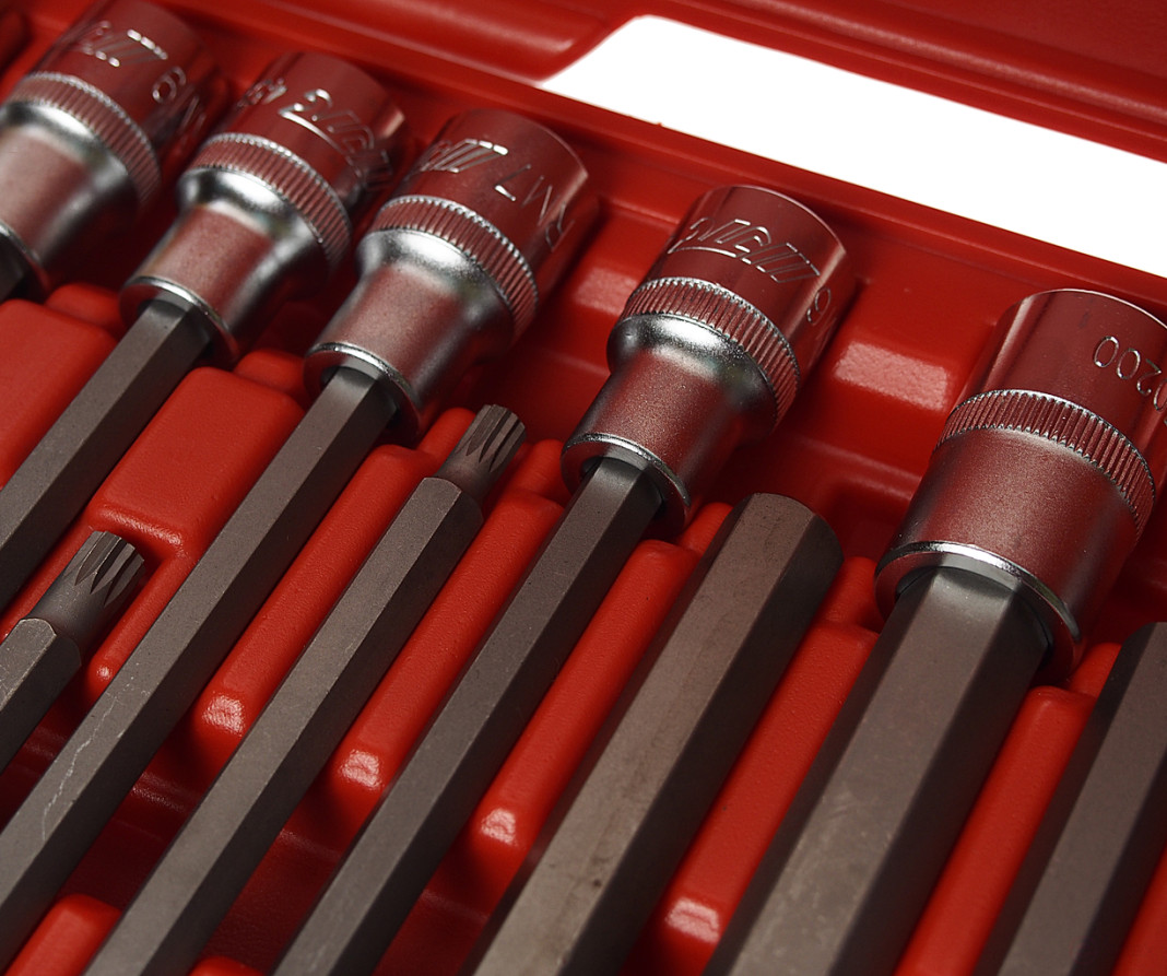 Набор головок с насадкой 24 предмета в кейсе JTC