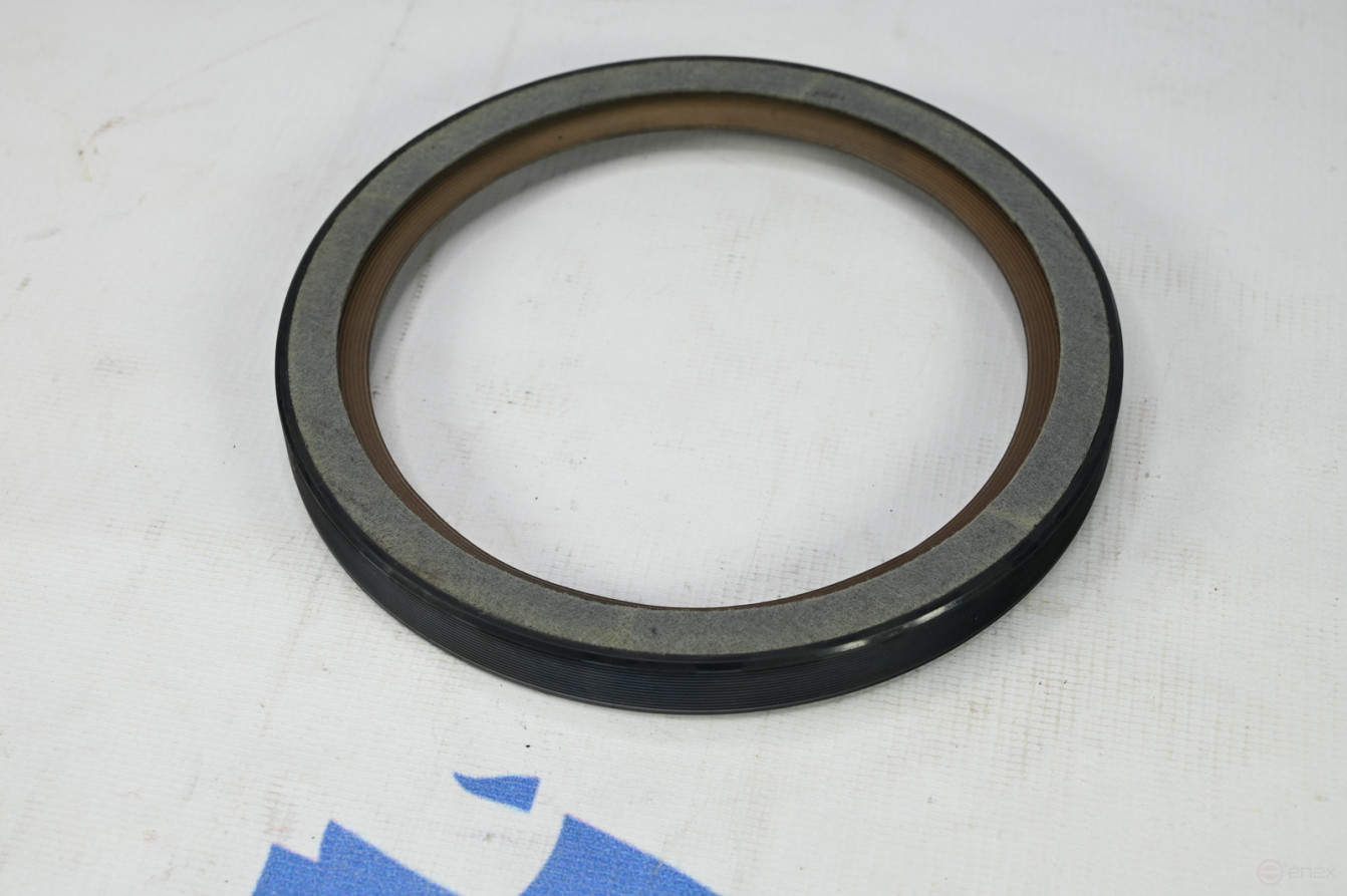 Front crankshaft oil seal for WLD 227 engine
