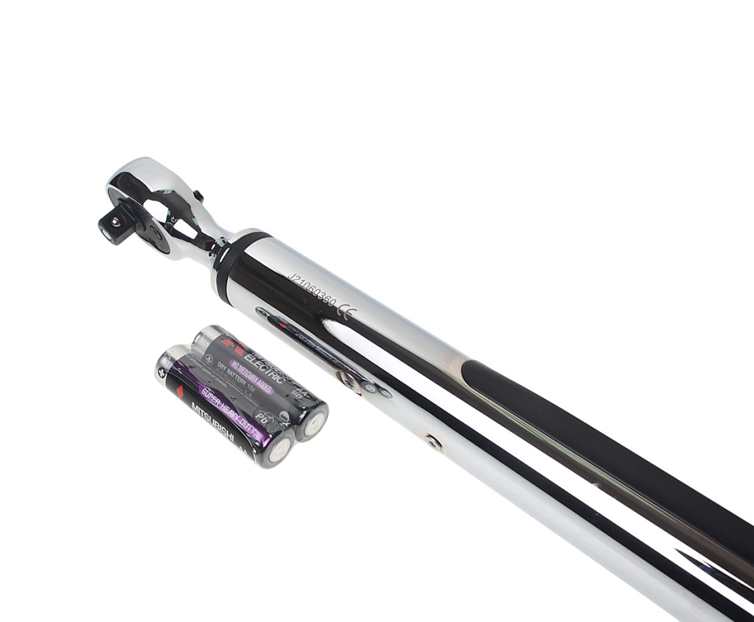 Ключ динамометрический 3/8" 7-135Нм 425мм с цифровой индикацией JTC