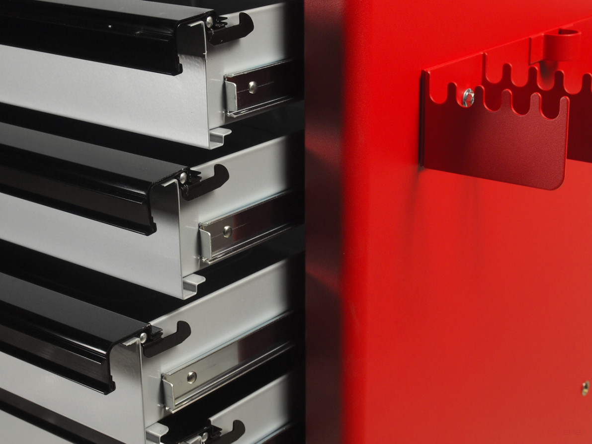 9-section tool cart (JTC-3931) with a set of 578 JTC tools