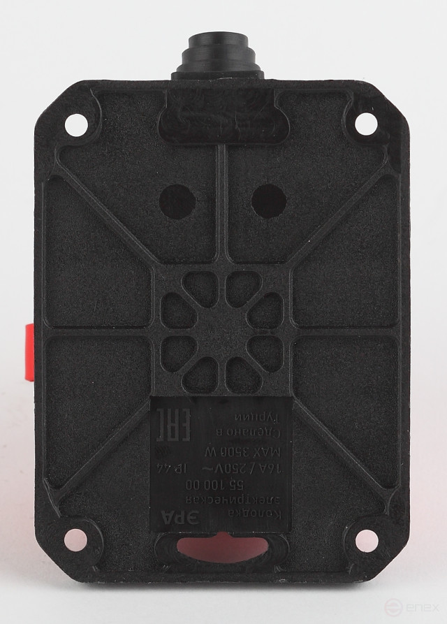 ERA K-1e-RED-IP44 rubber earthing pad 1 socket 16A IP44 red