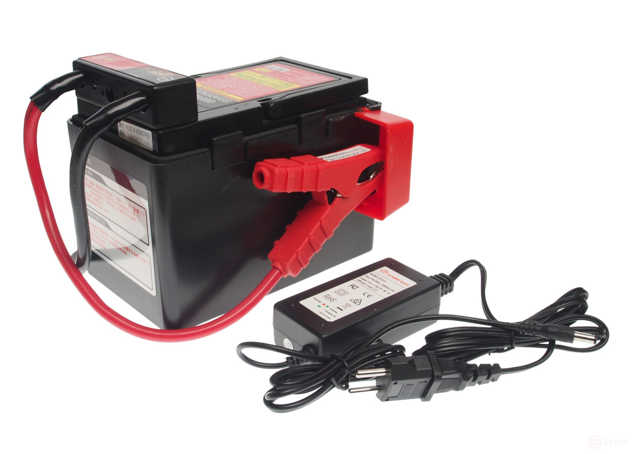 Starting device 12V 1800A 20000mA/h Mini JTC