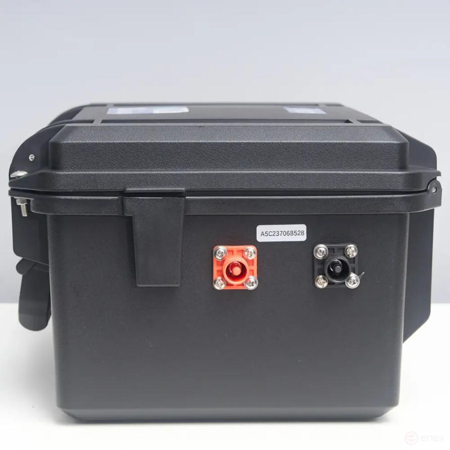 Lithium traction battery LITJET SMART LiFePO4 series 12V 100 Ah, 1280WH, Bluetooth-enabled, in a reinforced case