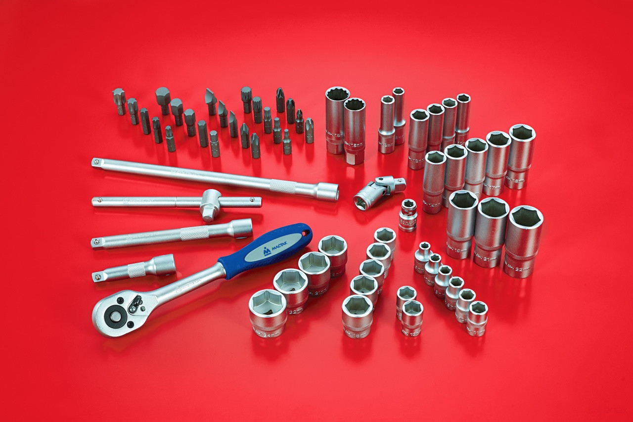 Universal tool set, 64 items MASTER 01-064C