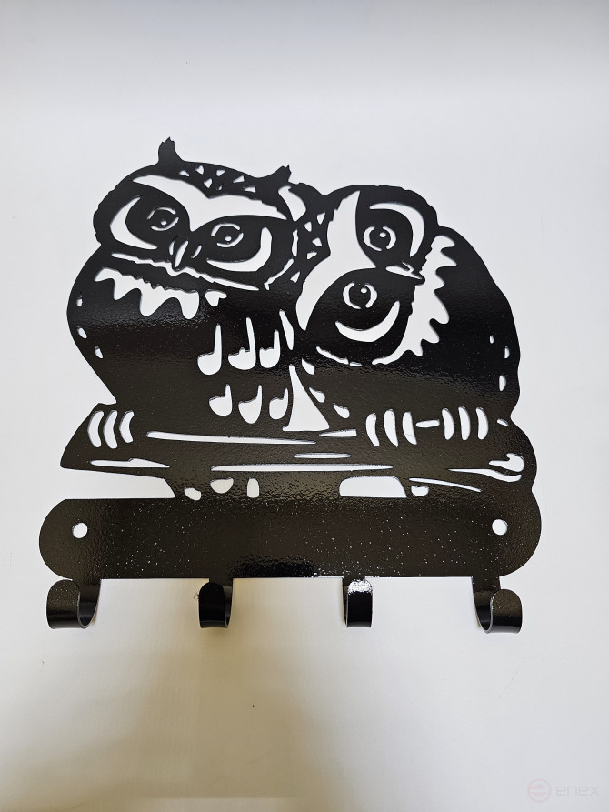 Wall-mounted metal housekeeper "Sovushki"
