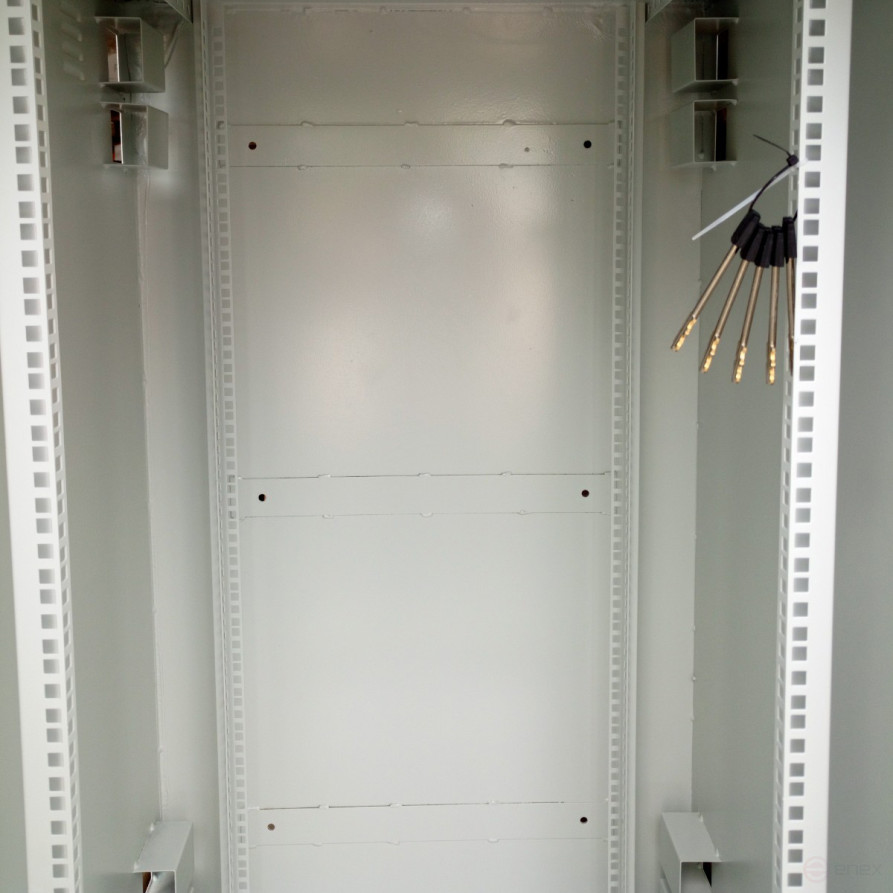 Vandal-proof telecommunication cabinet Ripo A267154 26U 715x540