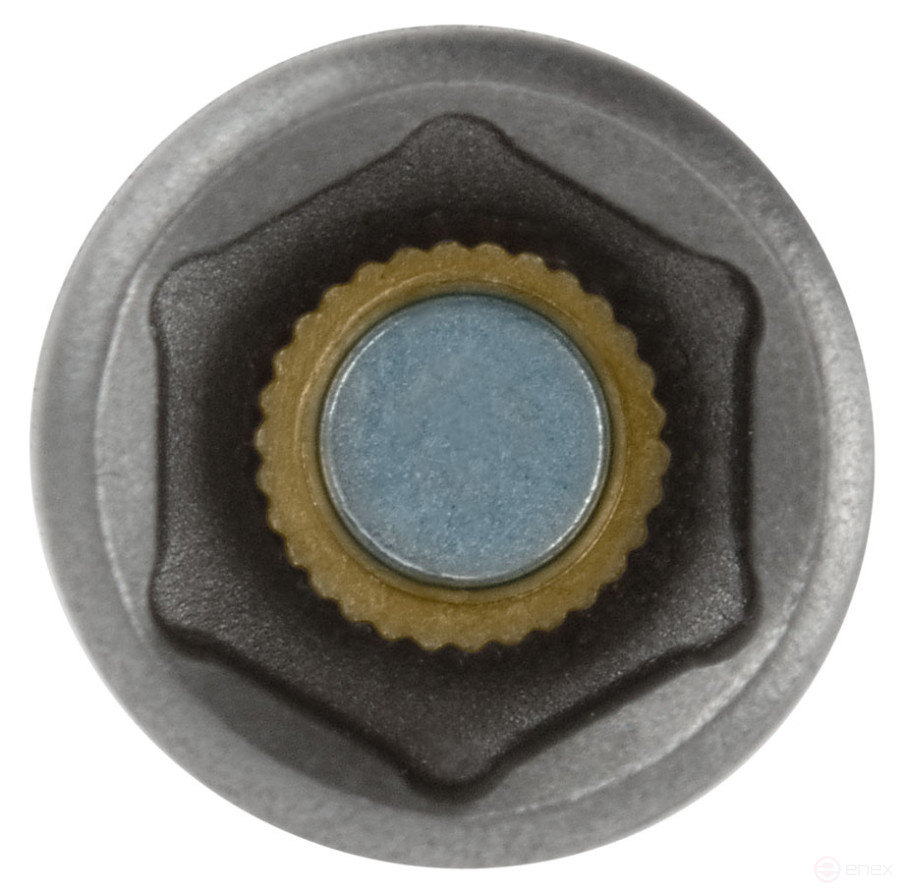 Adapter with a 10x45mm socket head