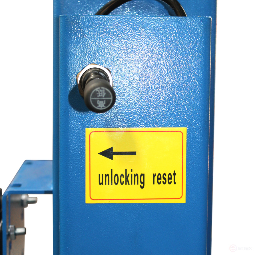 Four-post lift F5.5-4 AE&T (380B)