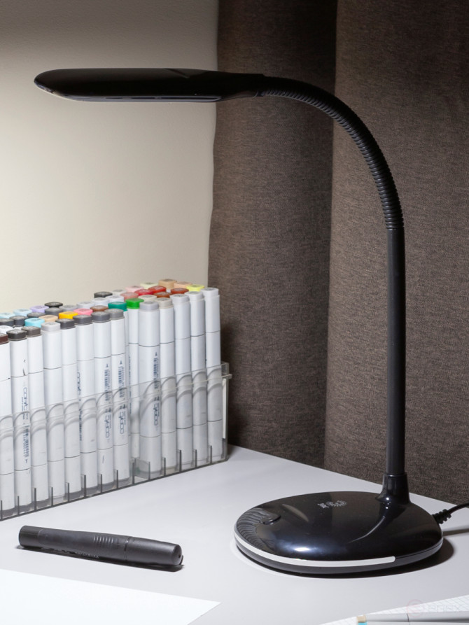 Настольный светильник ЭРА NLED-477-8W-BK светодиодный черный