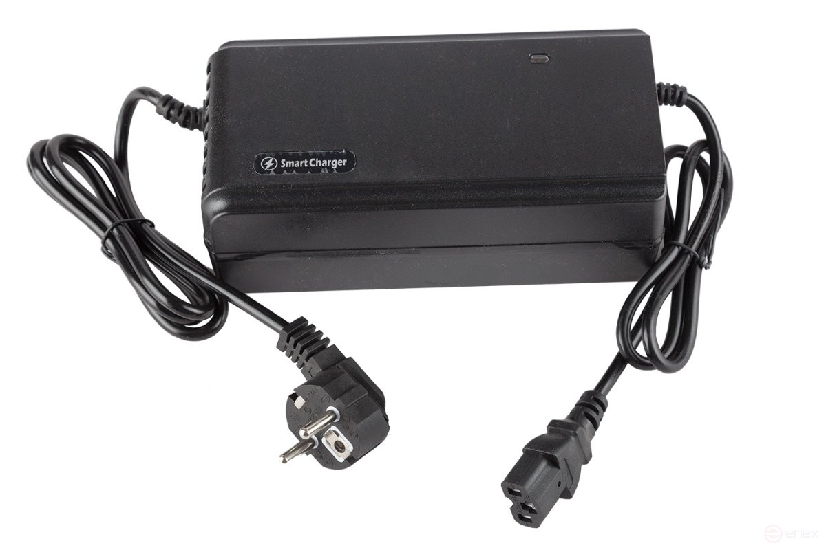 Charger for lead-acid traction batteries 60V45A/H (6A)
