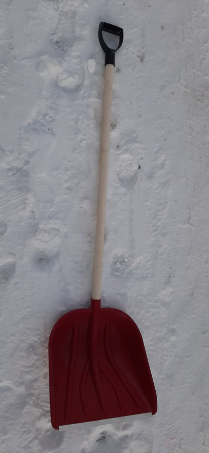 Лопата "Купец" ЦВЕТНОЙ с алюминиевой планкой с алюминиевым черенком и V-ручкой, 400х390 d-32 мм