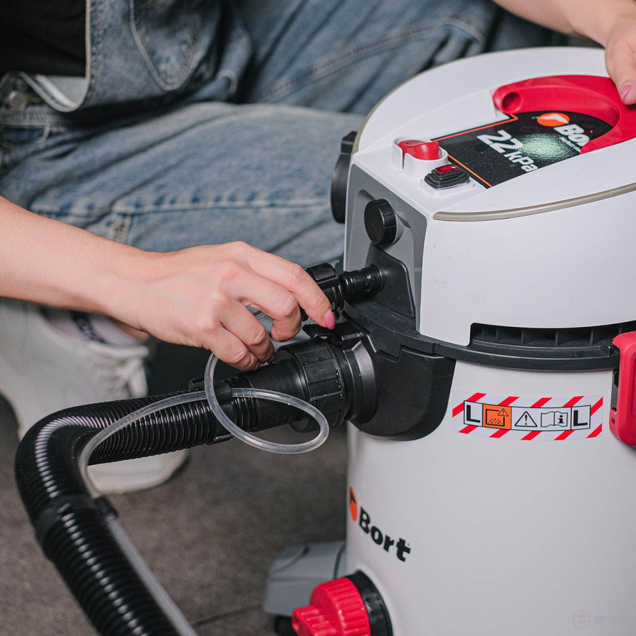 Vacuum cleaner for dry and wet cleaning BORT BAX-500E