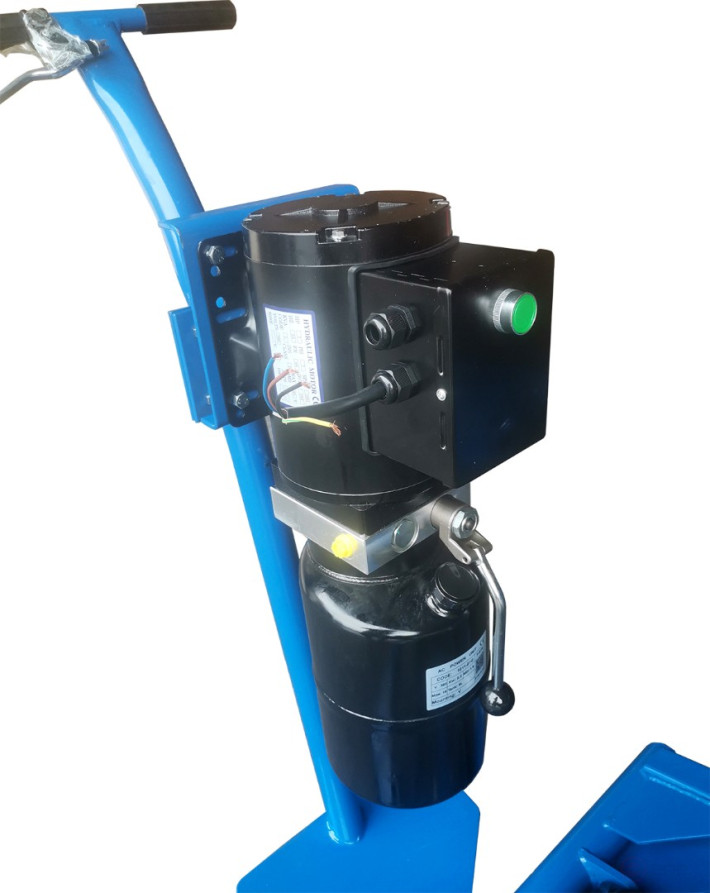 Ножничный подъемник F27 AE&T (220В) мобильный со средней высотой подъема