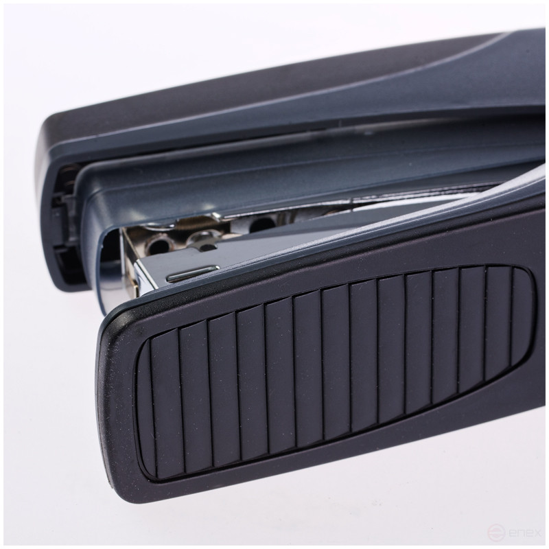 Степлер №24/6 Berlingo до 30 л., пластиковый корпус, энергосберегающий, ассорти