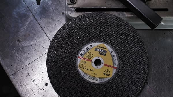 Отрезной круг A 330 Extra, 300 x 2,5 x 25,4