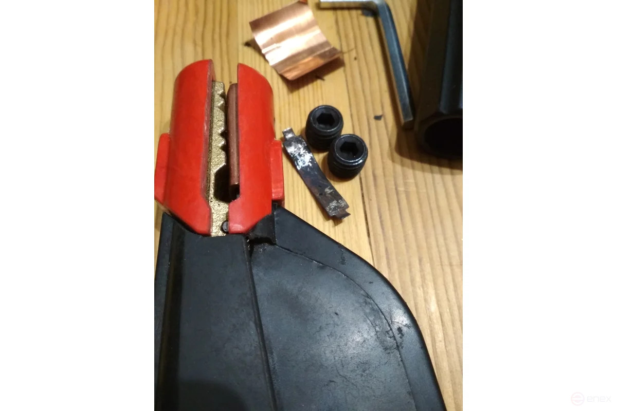 Электрододержатель ЭД-500 MARS PROFESSIONAL Brima