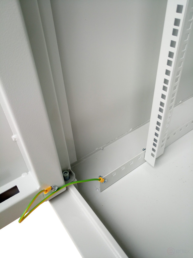 Vandal-proof telecommunication cabinet Ripo A267154 26U 715x540