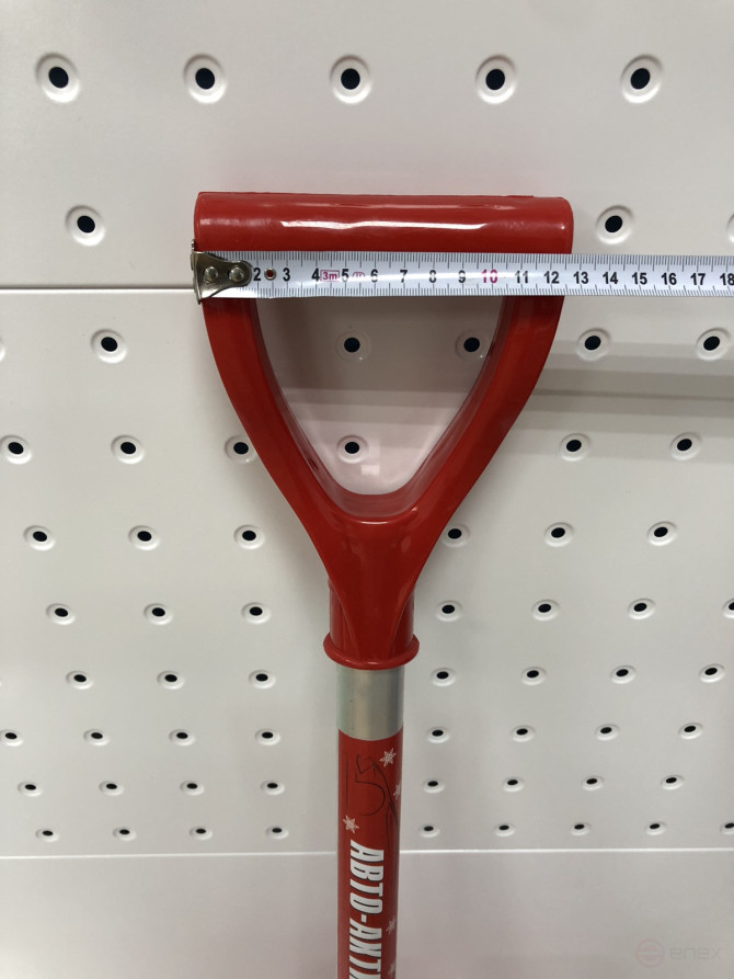 Лопата автомобильная ЦВЕТНАЯ "Авто-Актив" 275х365мм с алюминиевой планкой с алюм. черенком и V-ручкой