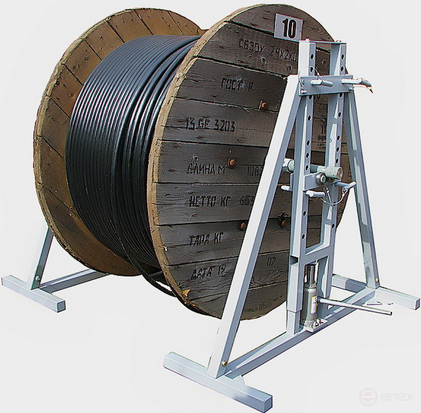 Hydraulic cable jack with bearings DK-2GPP MALIEN, drums from No. 8 to No. 16, g/n up to 2 tons (set: 2 racks assembled with hydraulic jacks, 2 bearing units, axis 48/1350 mm with clamping shoes)