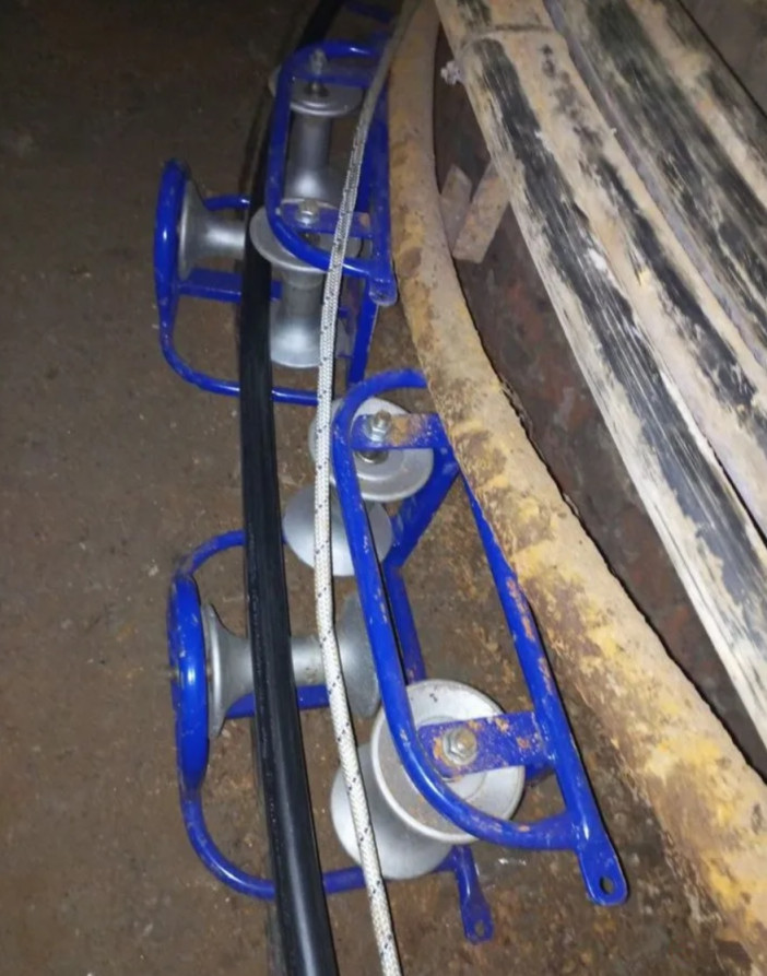 RCU corner cable roller, aluminum coils (cable diameter up to 120 mm, roller load up to 200 kg) MALIEN