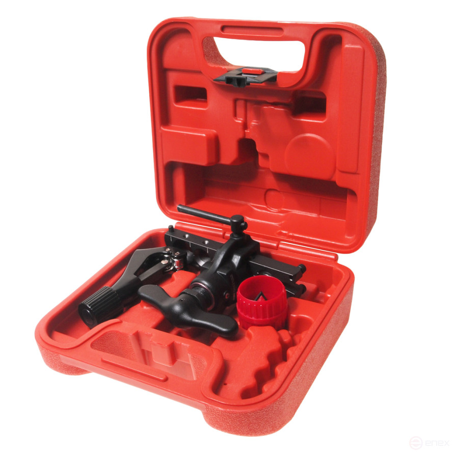 A set of tools for cutting and flaring JTC tubes