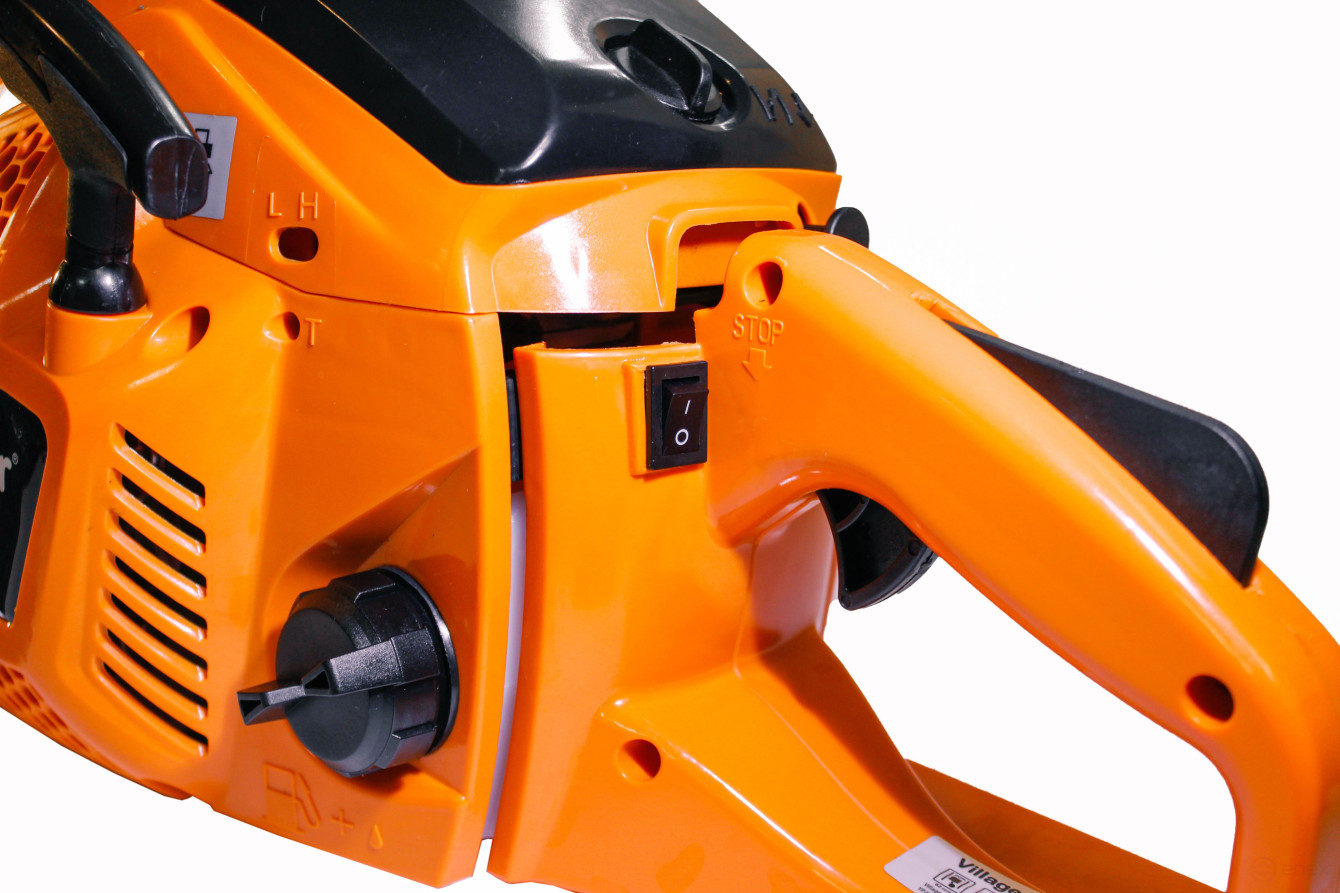 Бензиновая цепная пила Villager VGS 620 S 3000 Вт (4,08 л.с)