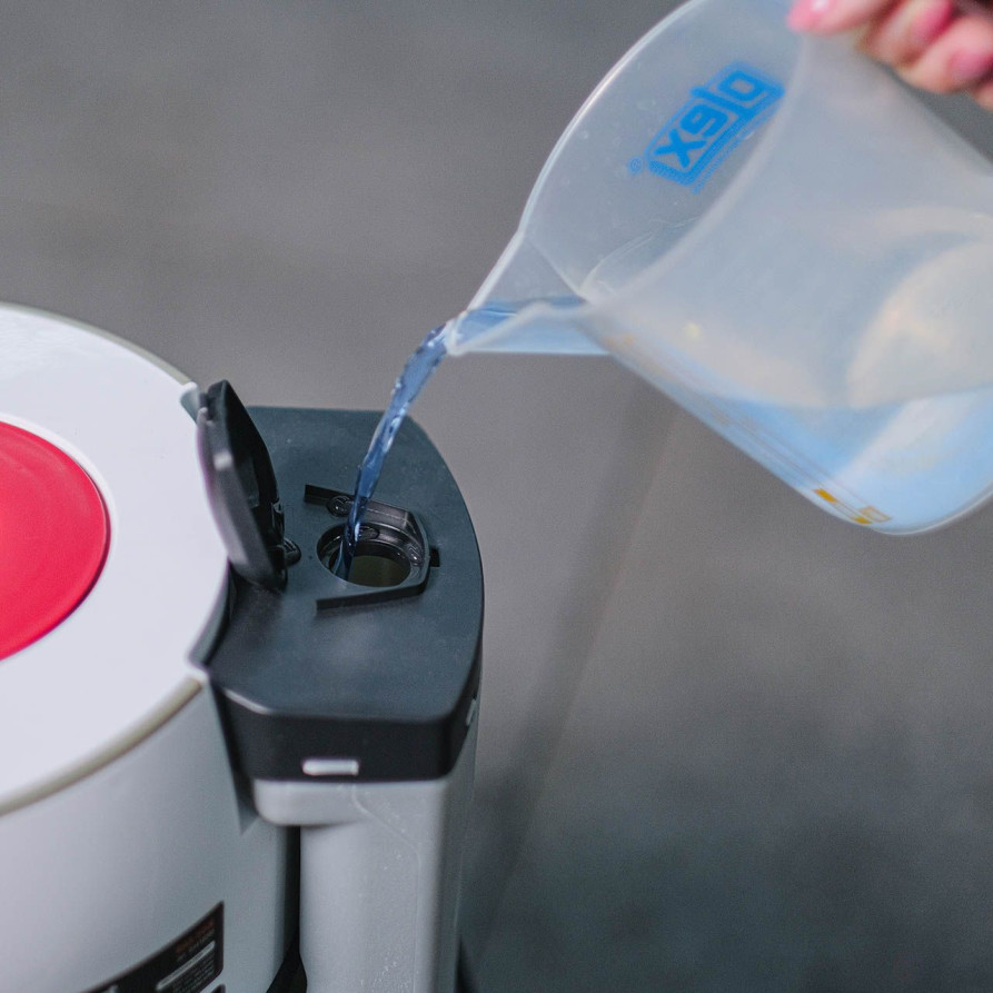 Vacuum cleaner for dry and wet cleaning BORT BAX-500E