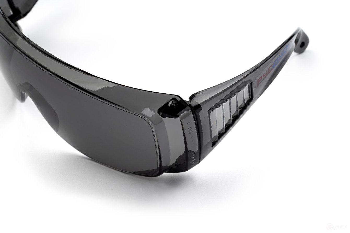 Protective glasses Spectrum dark of the RUSOKO trademark