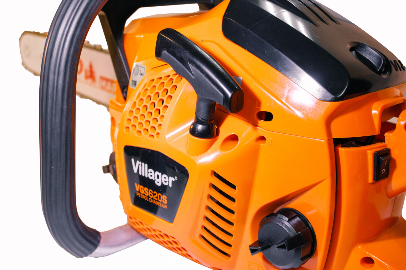 Бензиновая цепная пила Villager VGS 620 S 3000 Вт (4,08 л.с)