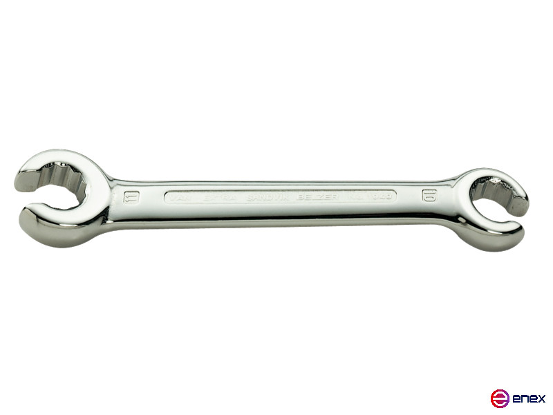 Key cap with a slit, 17x19 mm