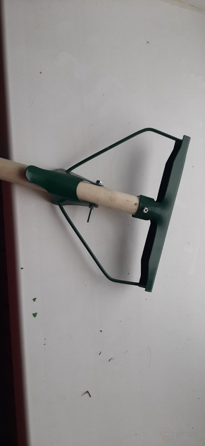 Mop handle 25x1200mm top grade