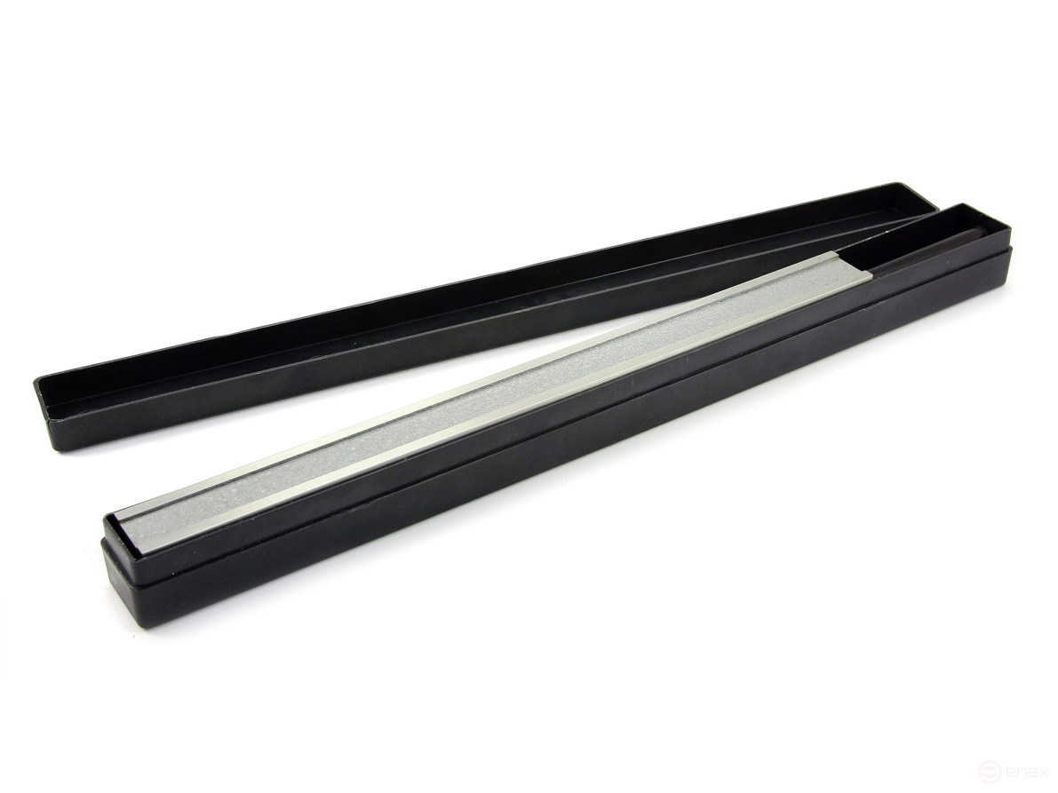 Линейка лекальная ЛЧ - 200 кл.1 ЧИЗ