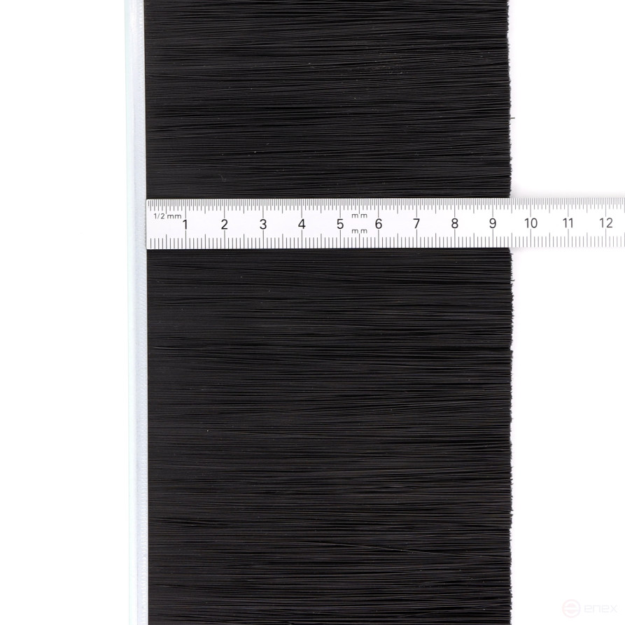 Щетка полосовая линейный уплотнитель 2500*100*5, ворс высотой 95 мм PPL черный 0,25 (EB-1126)