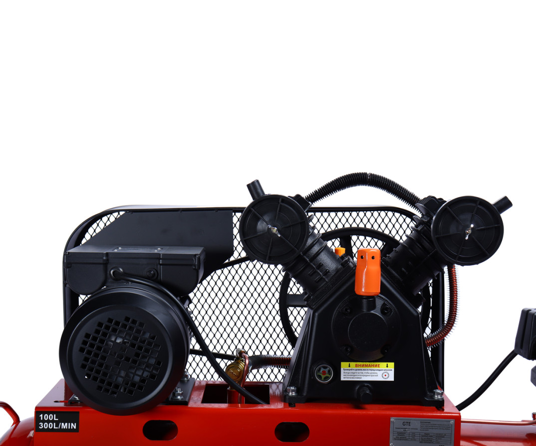 Pneumatic compressor 220V 2.2kW 8atm. 300L/min. receiver-100L piston belt GTE